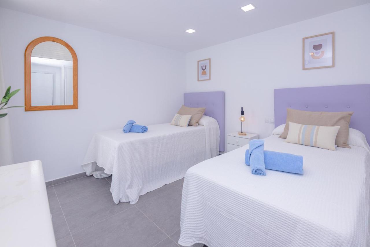 Apartment Holiday 2 Beachfront Corralejo By Holidays Home Exterior photo